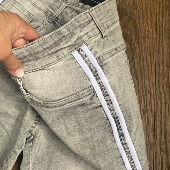 Mens skinny gray shorts - Picture 3 of 4